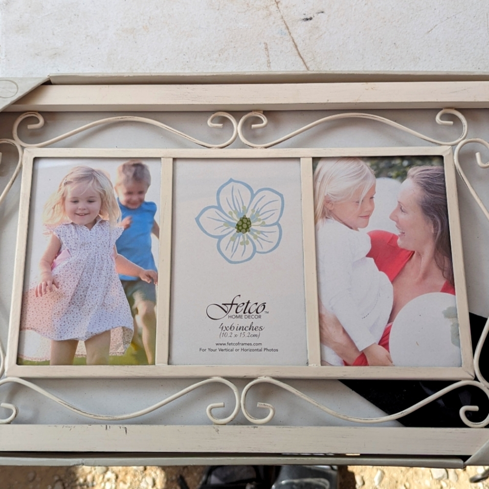 Three picture 4x6 frame